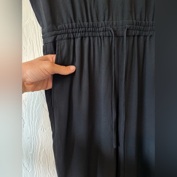 Babaton Aritzia Donnie Black Cap Sleeve Sleeveless Jumpsuit Boiler Utility Suit - Picture 5 of 17